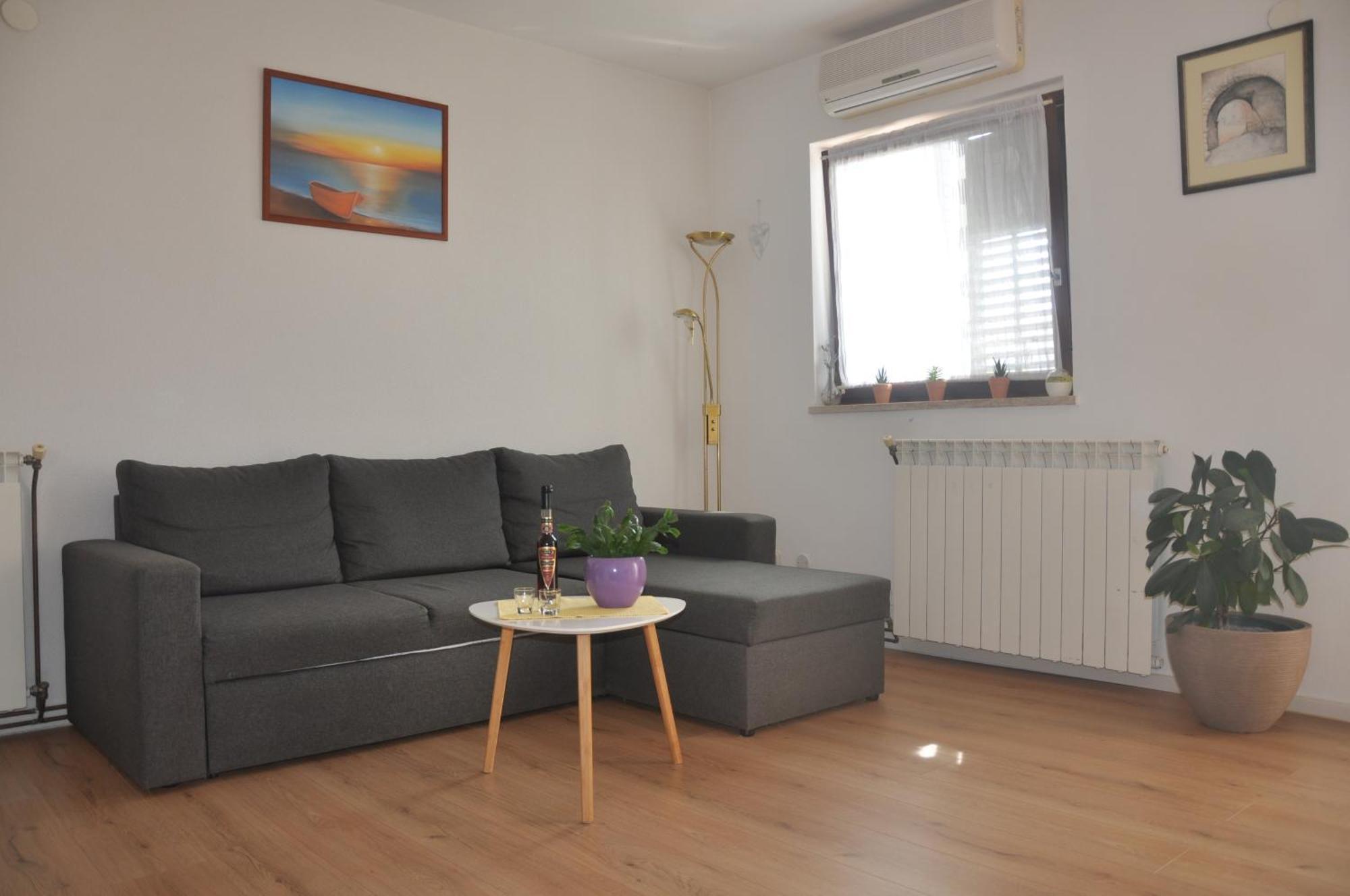 Apartman Mirna 罗维尼 外观 照片
